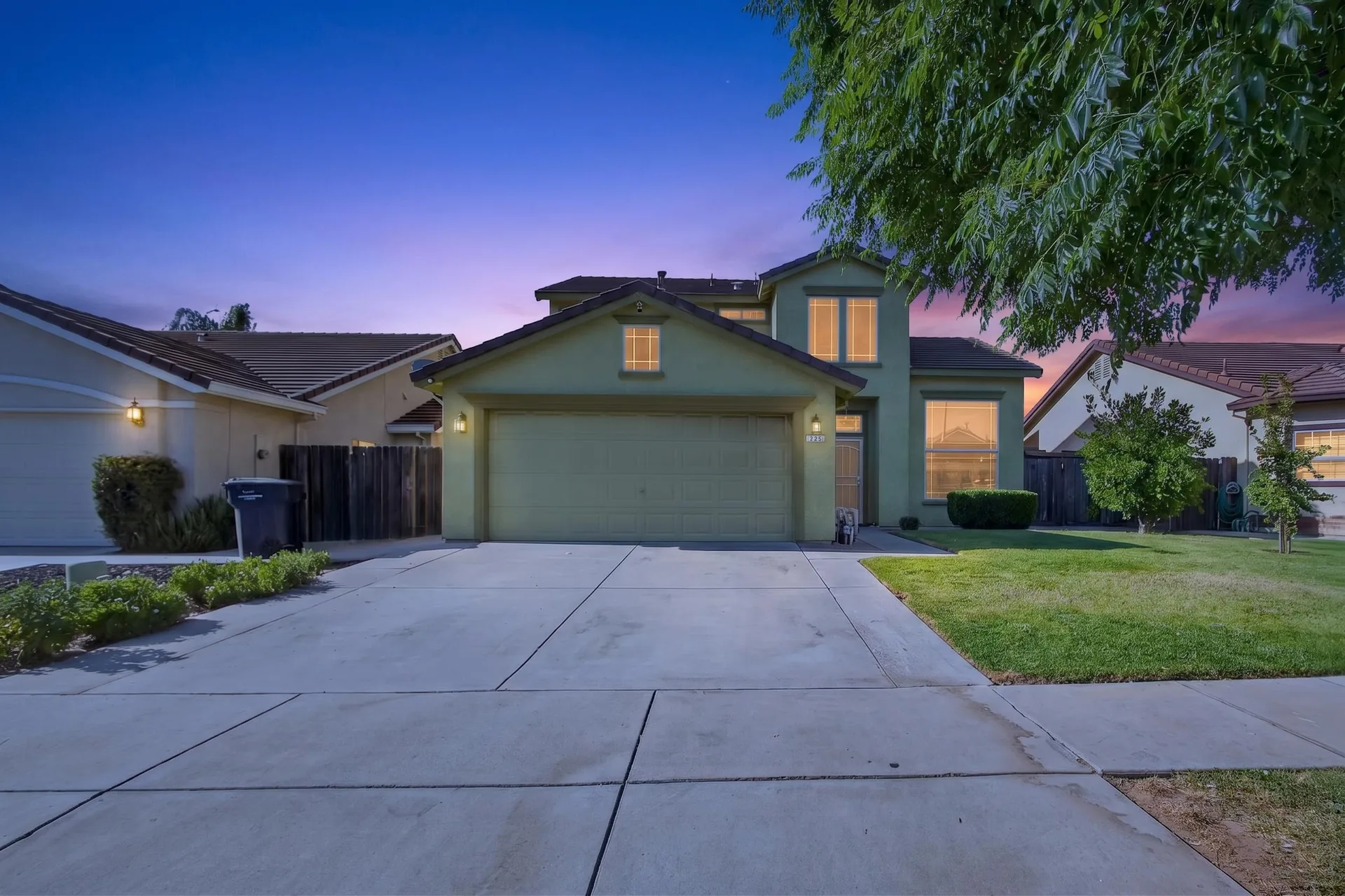 625 SE Helen Dr, Turlock — front exterior